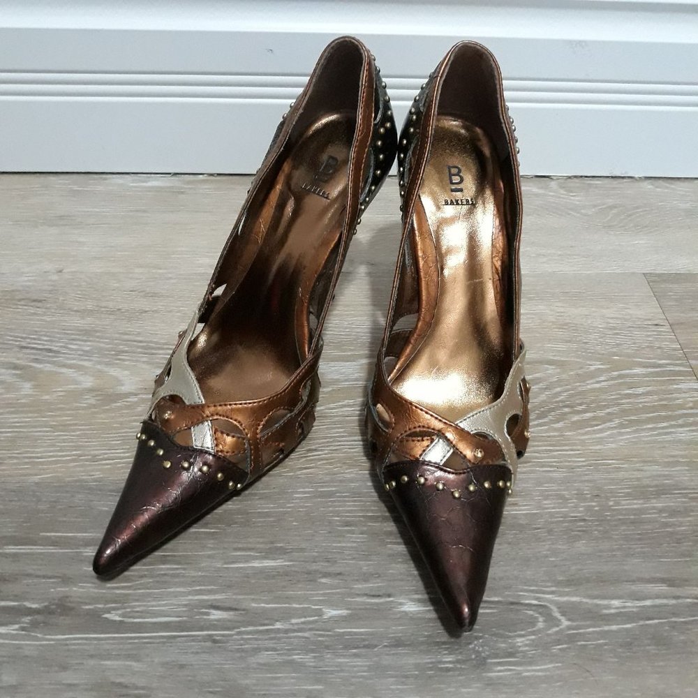 Baker's Stilettos Cara Brown Size 6.5